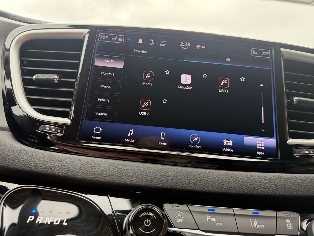 2023 Chrysler Pacifica Image 36