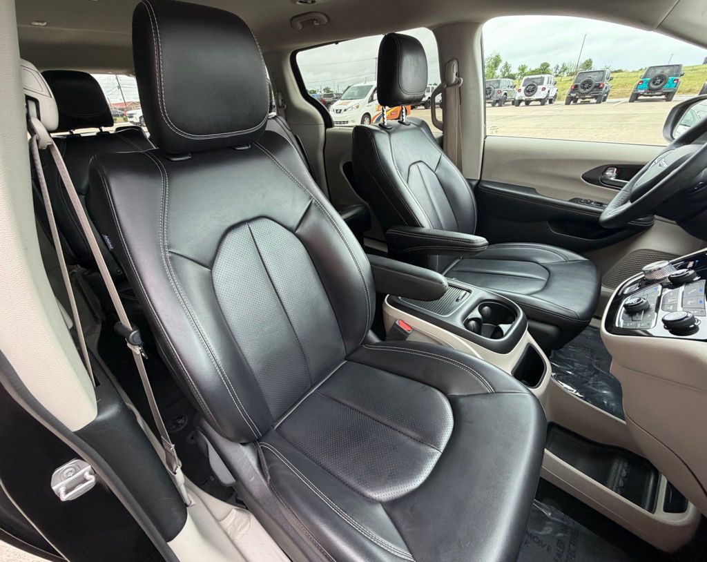 2023 Chrysler Pacifica Image 74