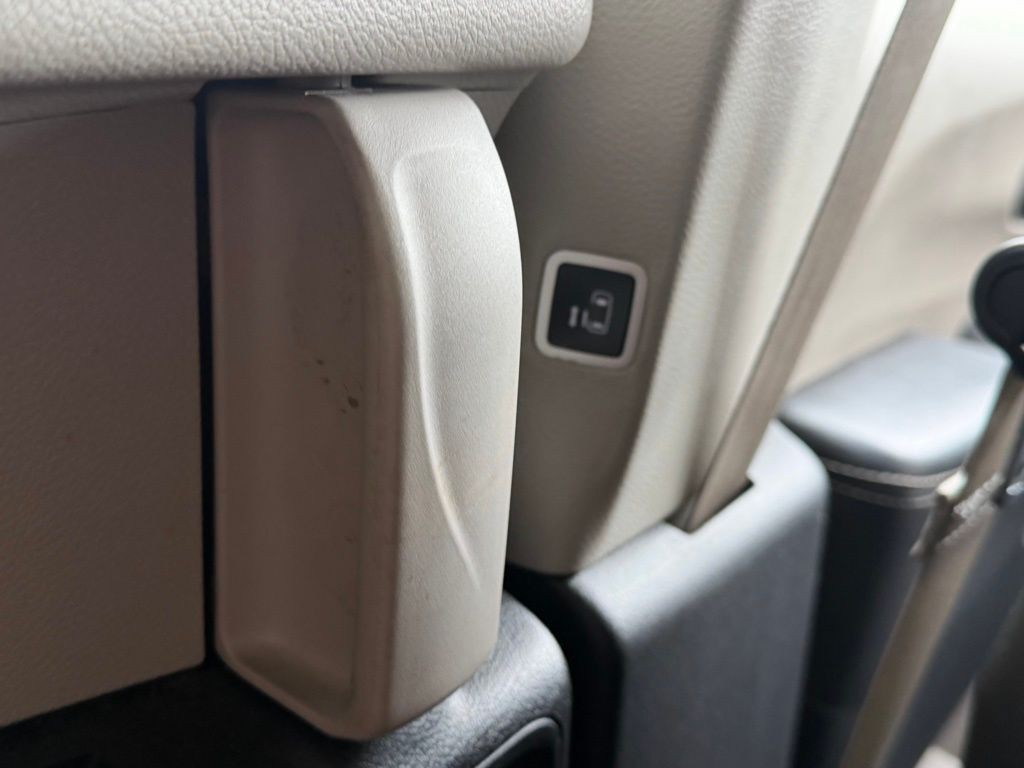 2023 Chrysler Pacifica Image 78