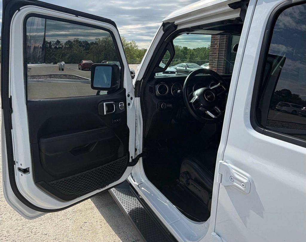 2021 Jeep Wrangler Image 9