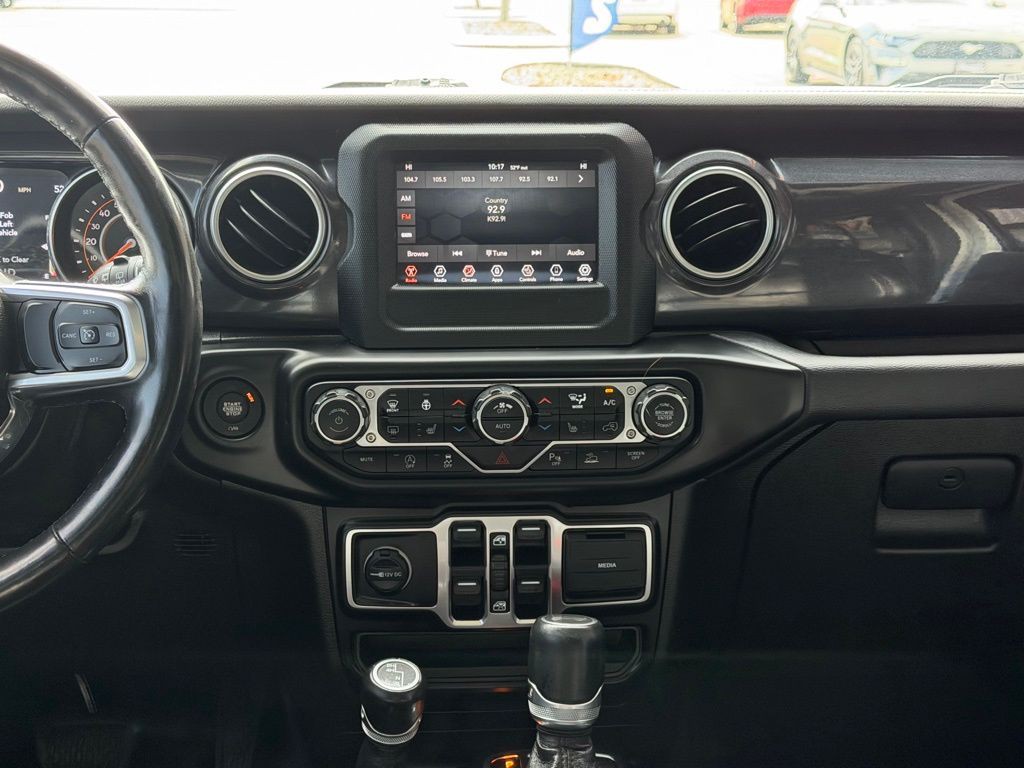 2021 Jeep Wrangler Image 24