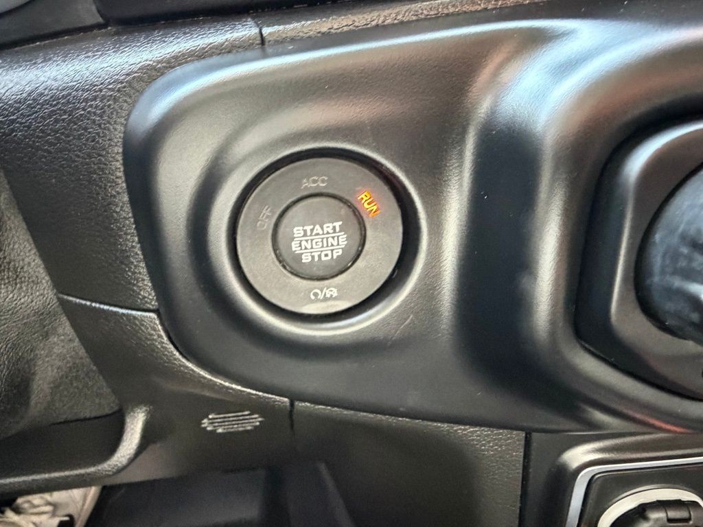 2021 Jeep Wrangler Image 27