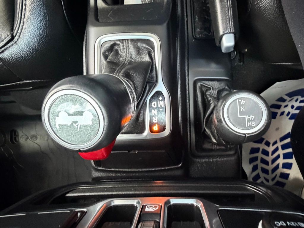 2021 Jeep Wrangler Image 35