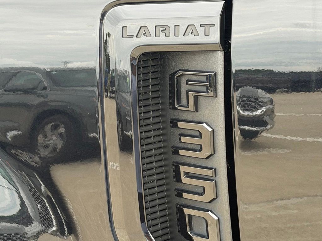 2021 Ford F-350 Image 12