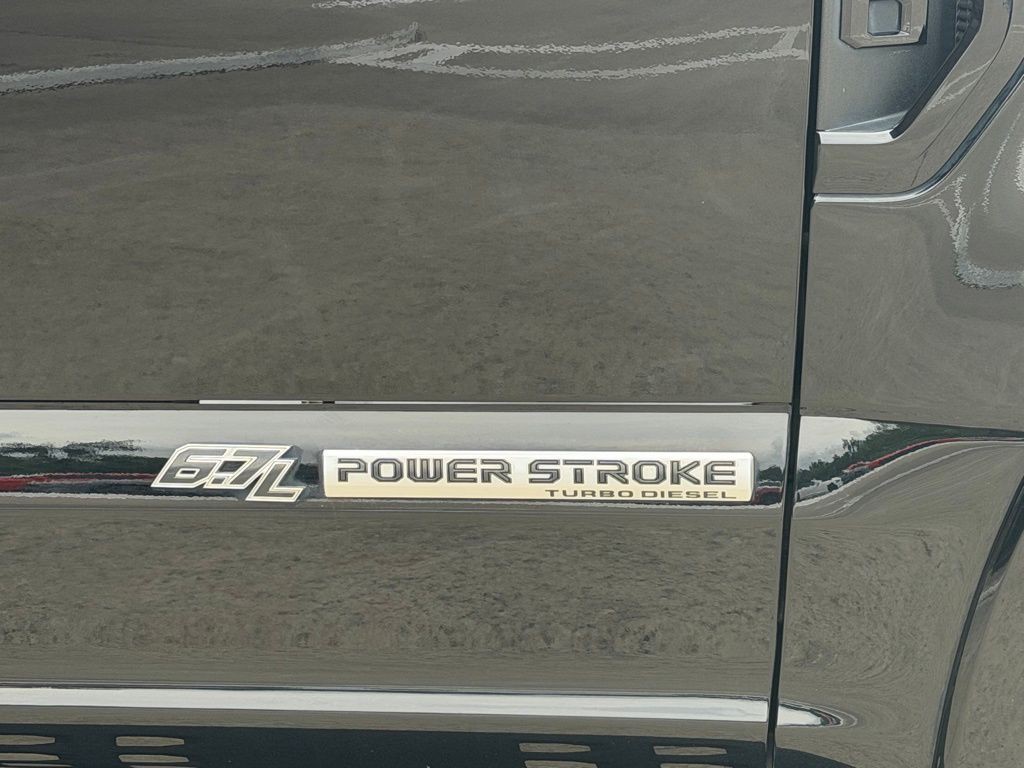 2021 Ford F-350 Image 15