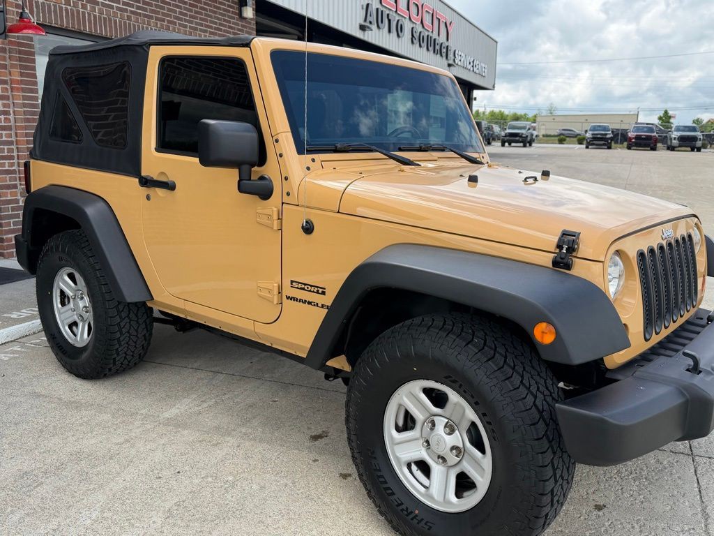 2013 Jeep Wrangler Image 3