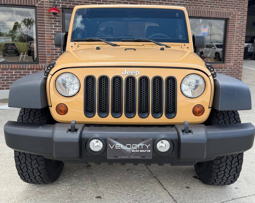 2013 Jeep Wrangler Image 4