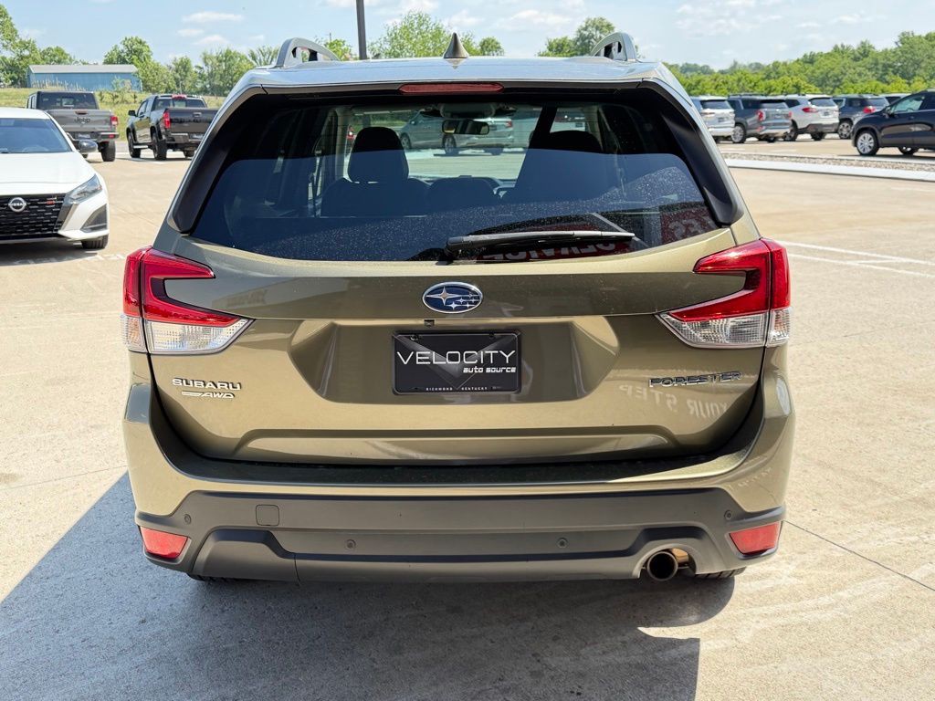 2023 Subaru Forester Image 6