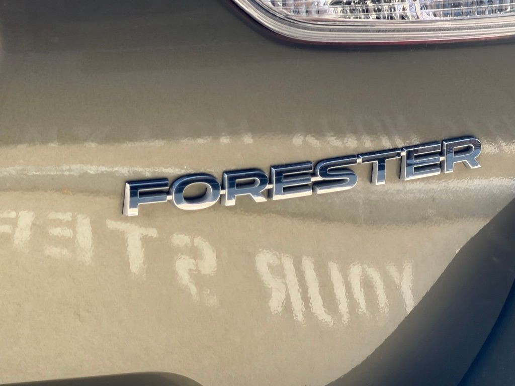 2023 Subaru Forester Image 11