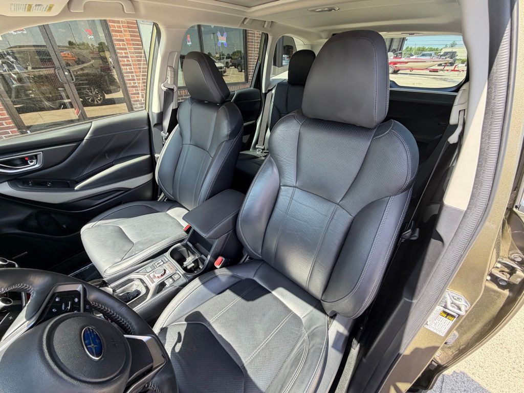 2023 Subaru Forester Image 16