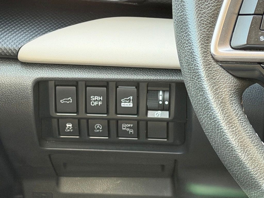 2023 Subaru Forester Image 17