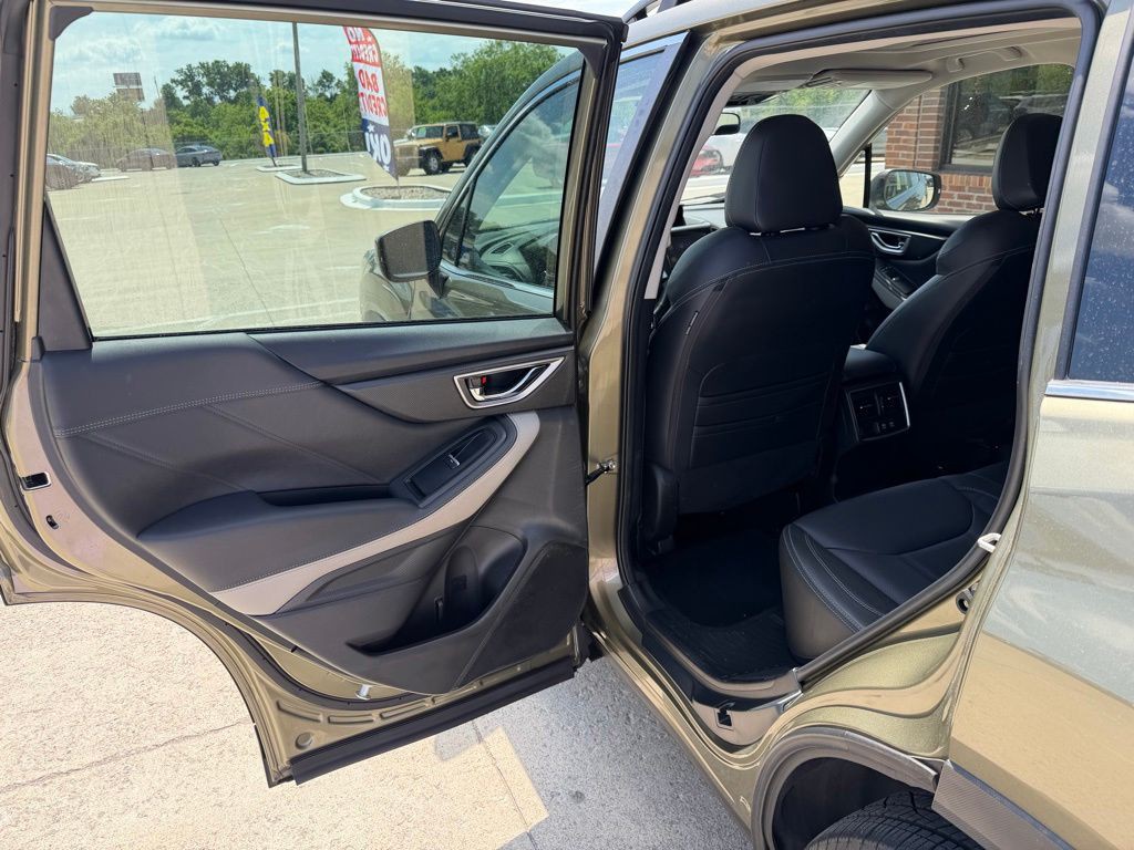 2023 Subaru Forester Image 50