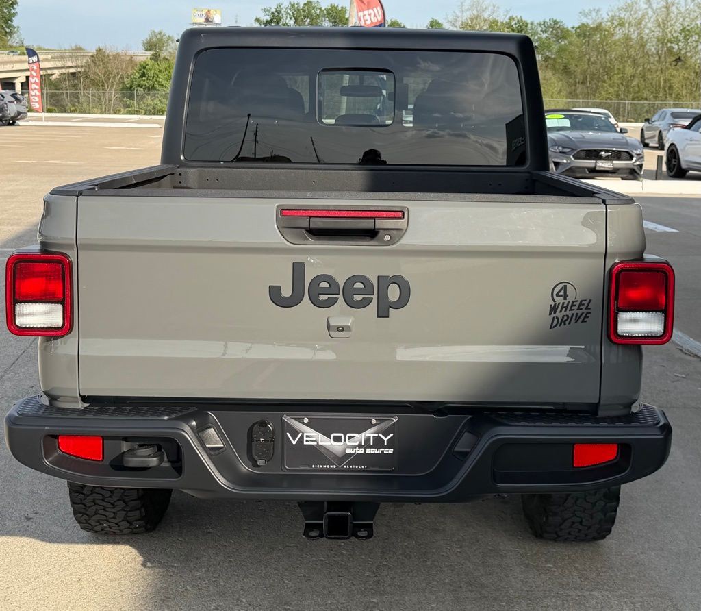 2021 Jeep Gladiator Image 5