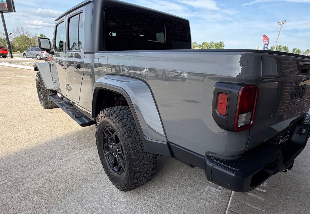 2021 Jeep Gladiator Image 6