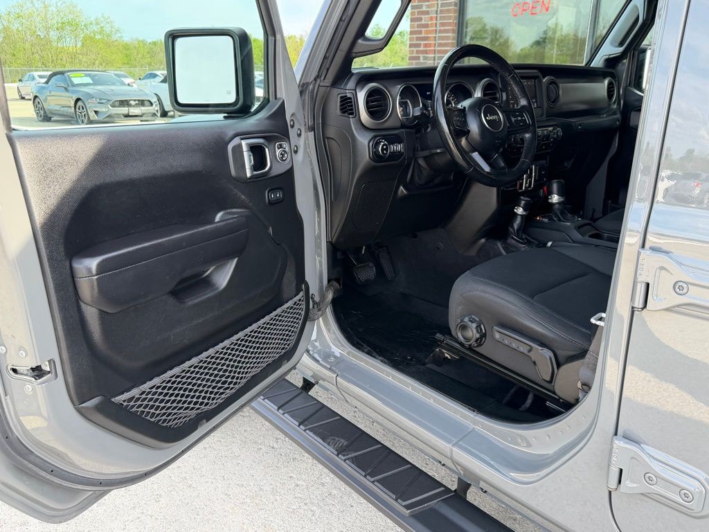 2021 Jeep Gladiator Image 12