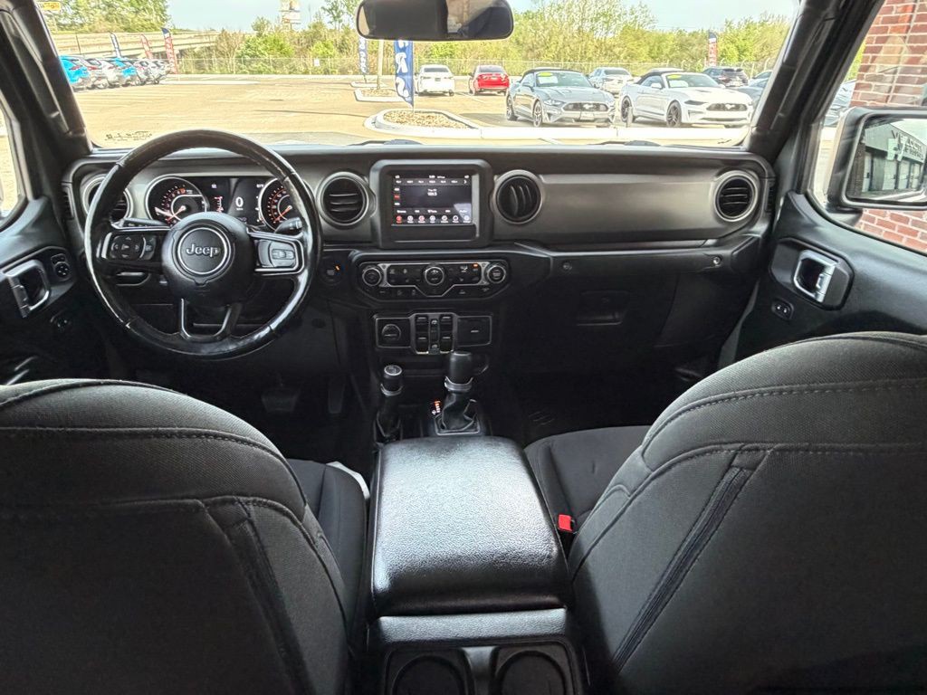 2021 Jeep Gladiator Image 24