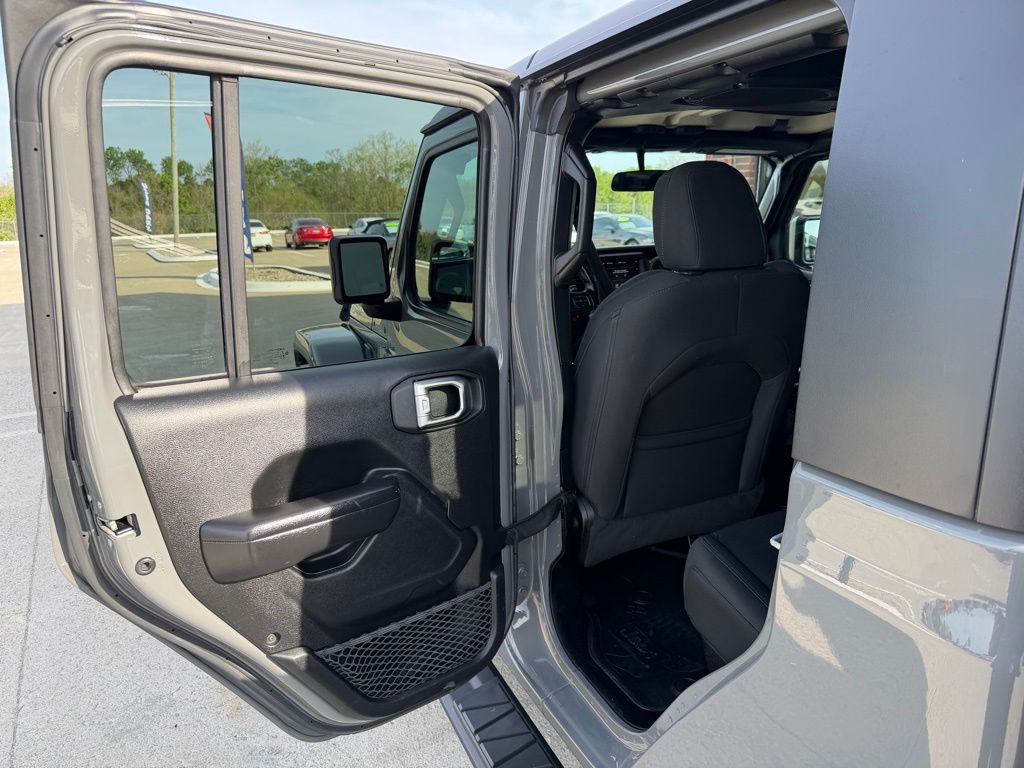 2021 Jeep Gladiator Image 44