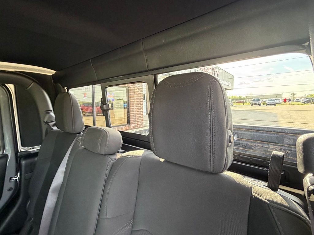 2021 Jeep Gladiator Image 48