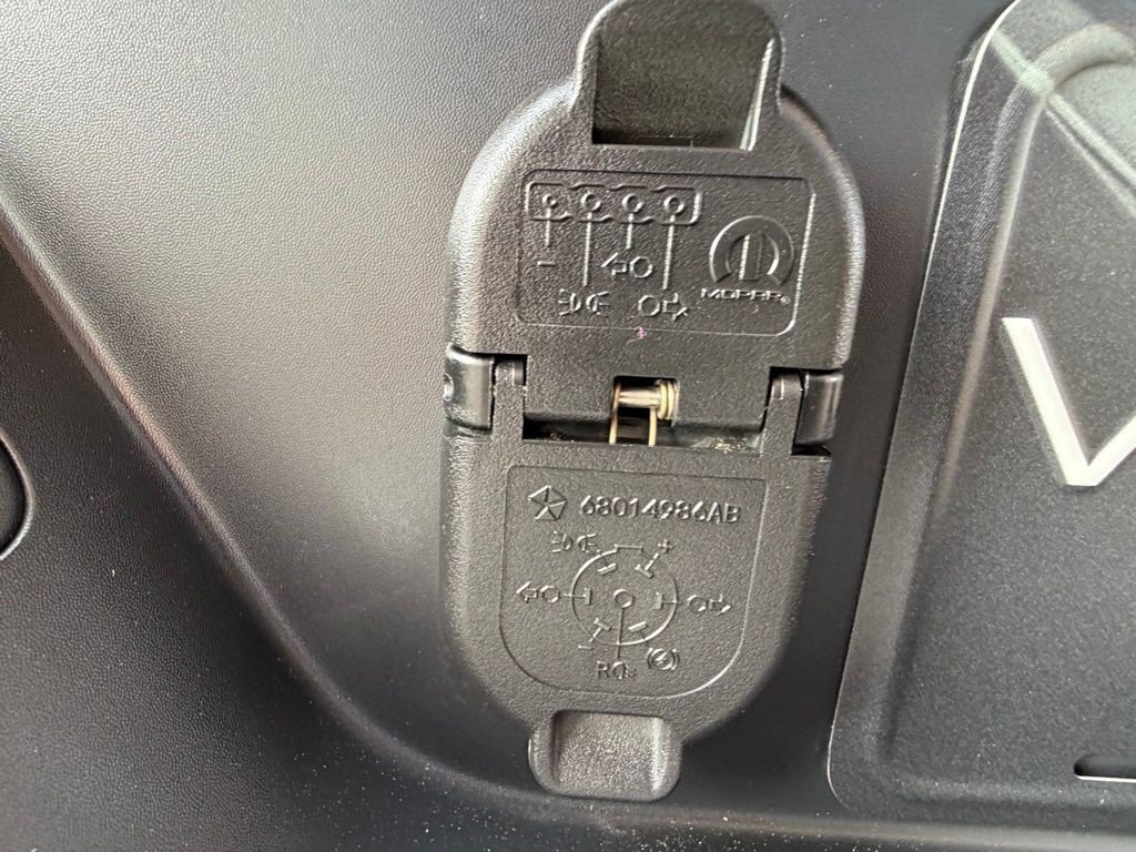 2021 Jeep Gladiator Image 54