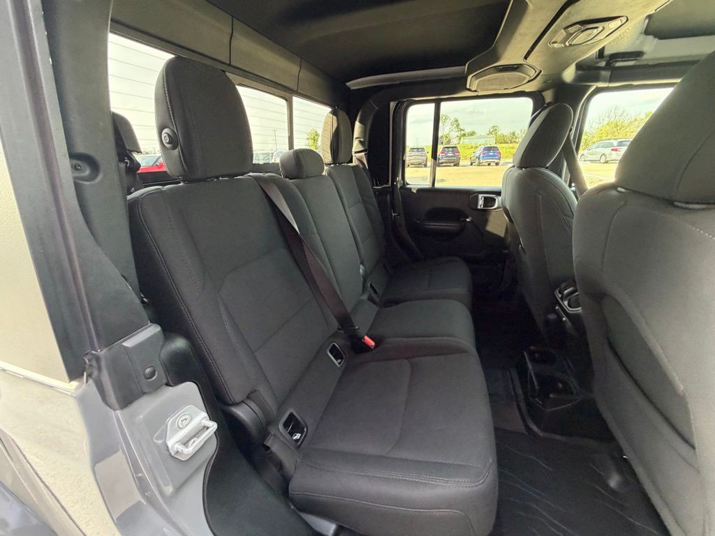 2021 Jeep Gladiator Image 57