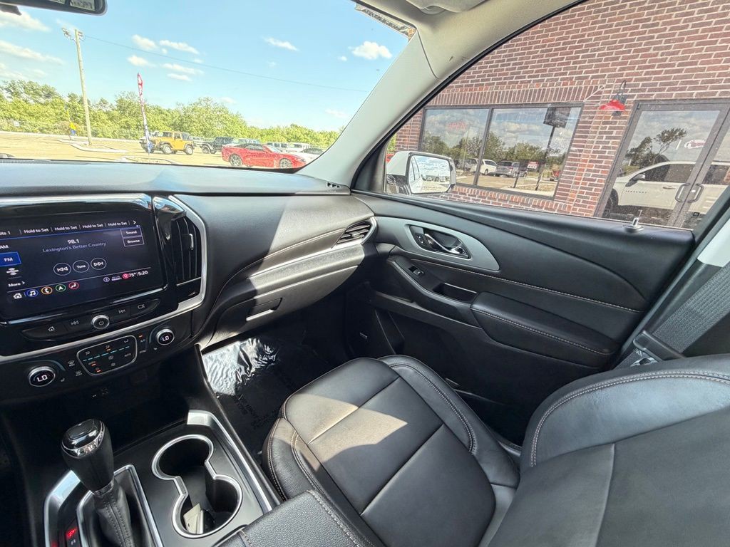 2020 Chevrolet Traverse Image 32