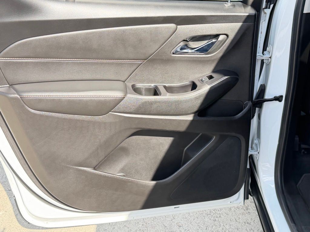 2020 Chevrolet Traverse Image 37