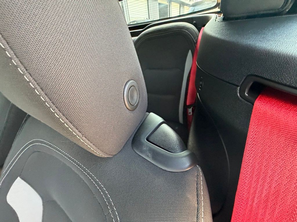 2024 Chevrolet Camaro Image 25