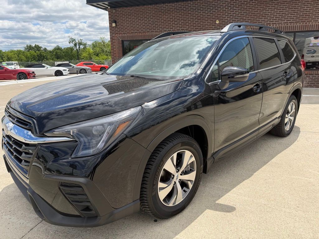 2023 Subaru Ascent Image 2