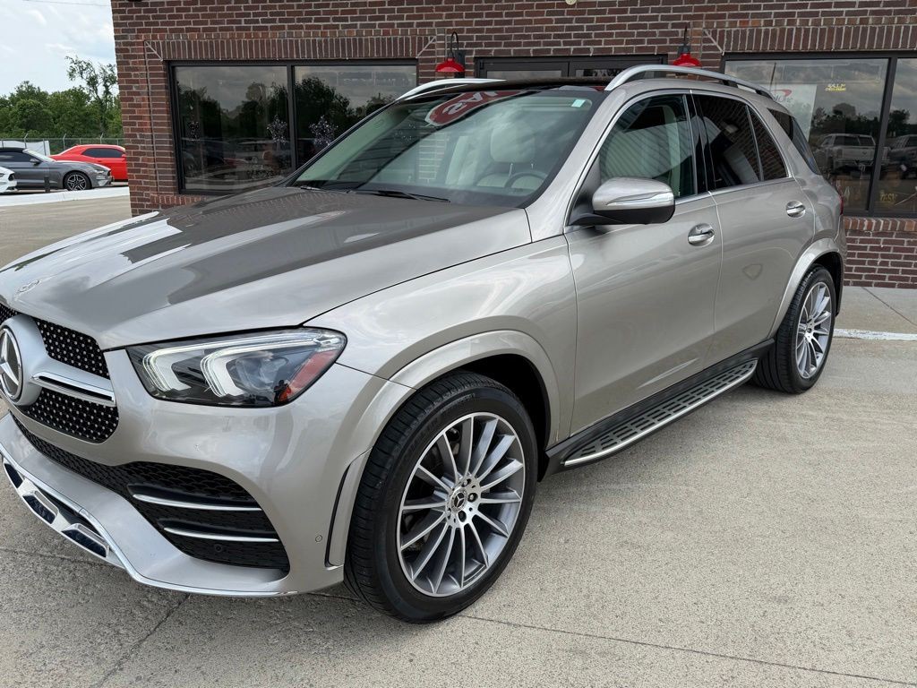 2022 Mercedes-Benz GLE-Class Image 2