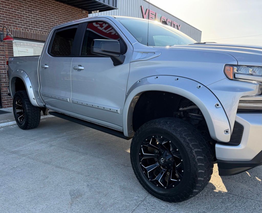 2021 Chevrolet Silverado 1500 Image 2