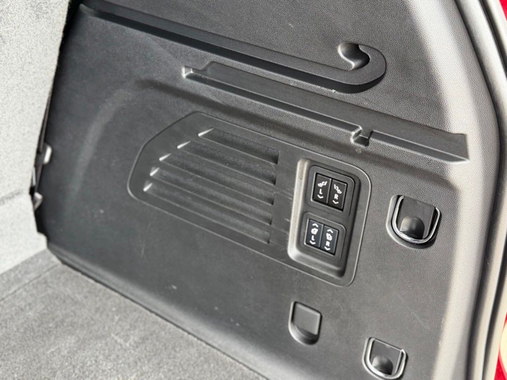 2024 Chevrolet Traverse Image 70