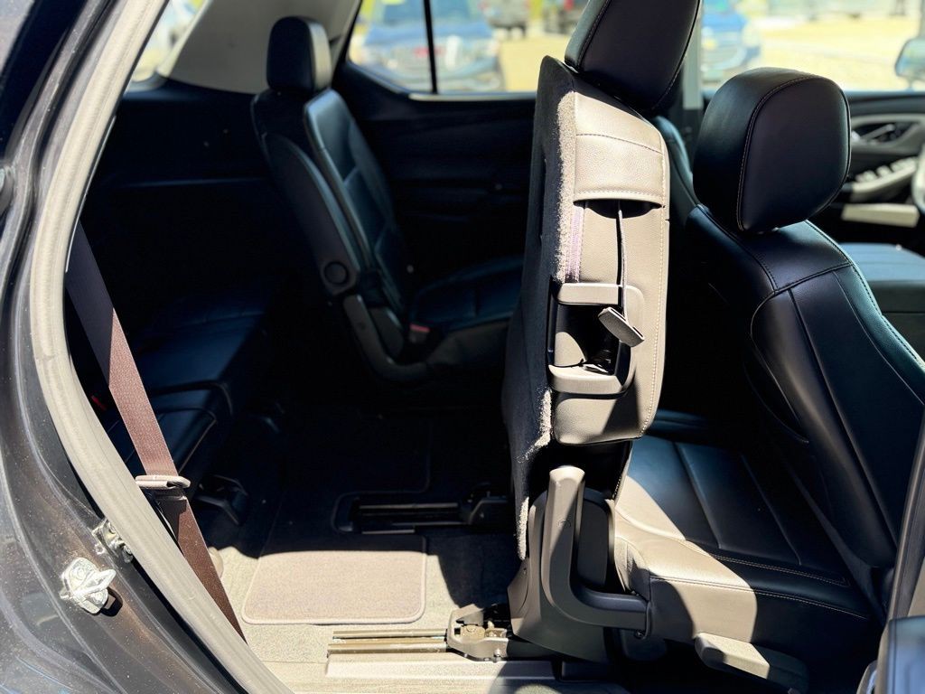 2021 Chevrolet Traverse Image 74