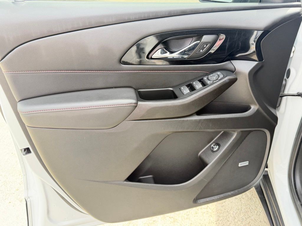2023 Chevrolet Traverse Image 16