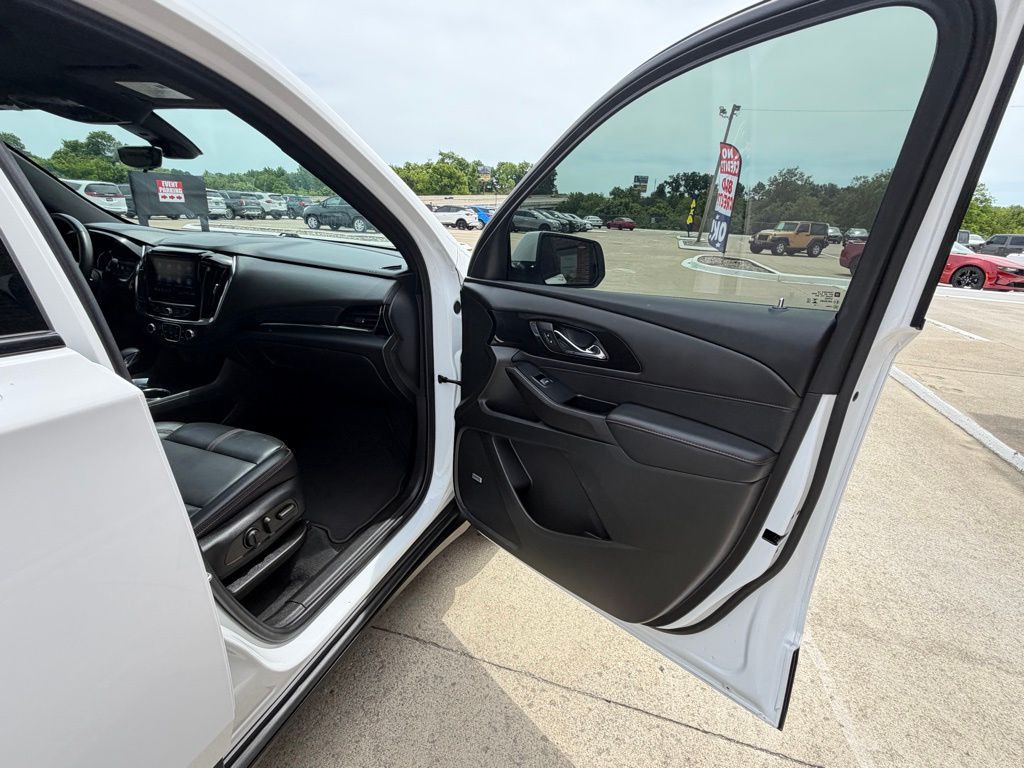 2023 Chevrolet Traverse Image 73