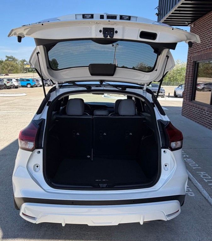 2024 Nissan Kicks Image 42