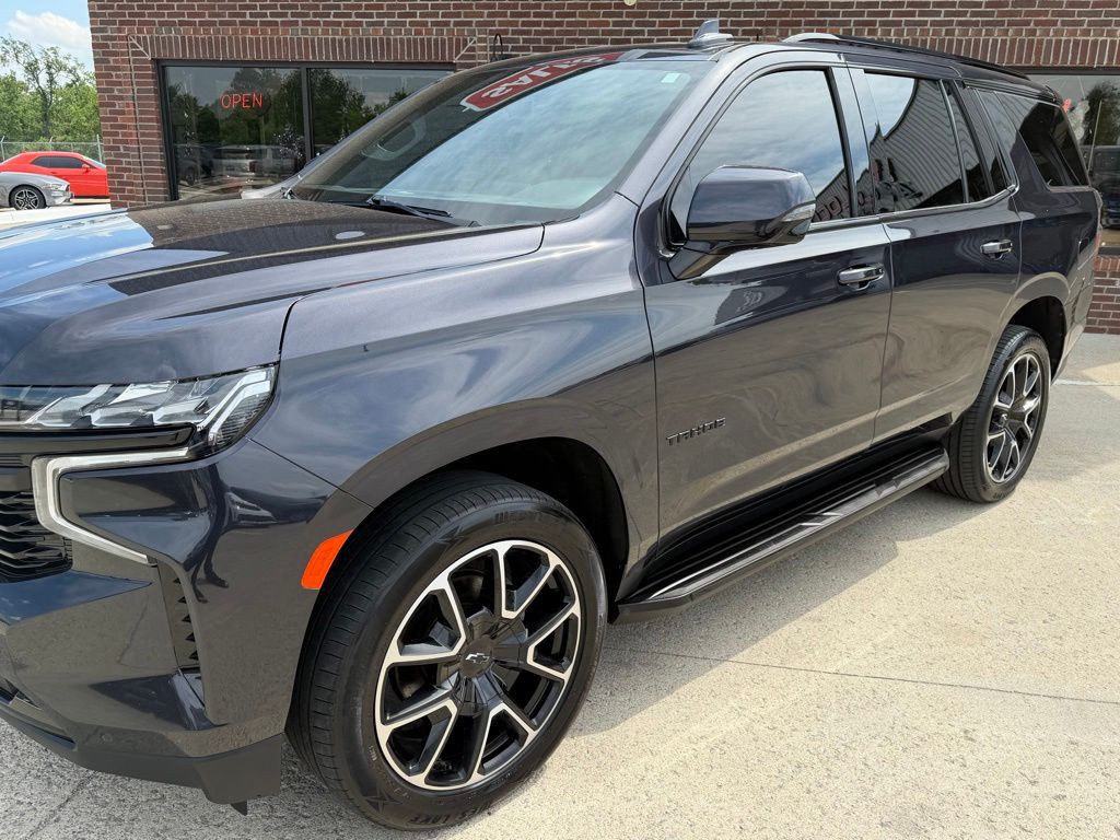 2023 Chevrolet Tahoe Image 2