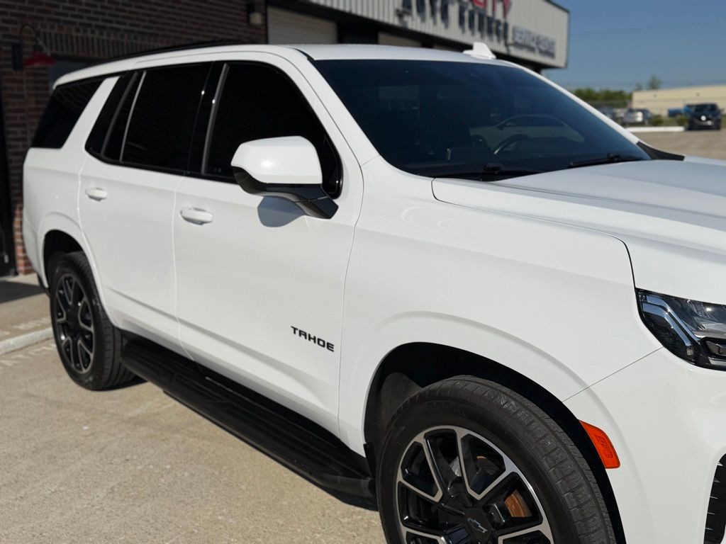 2021 Chevrolet Tahoe Image 3