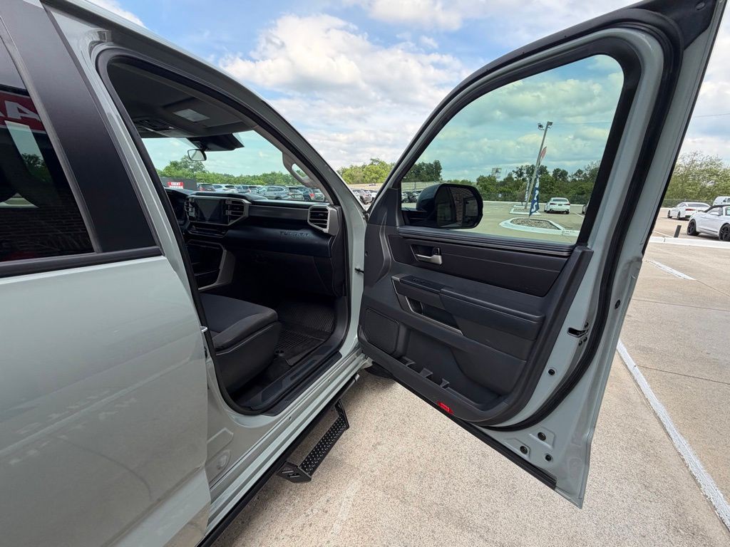 2024 Toyota Tundra Image 60