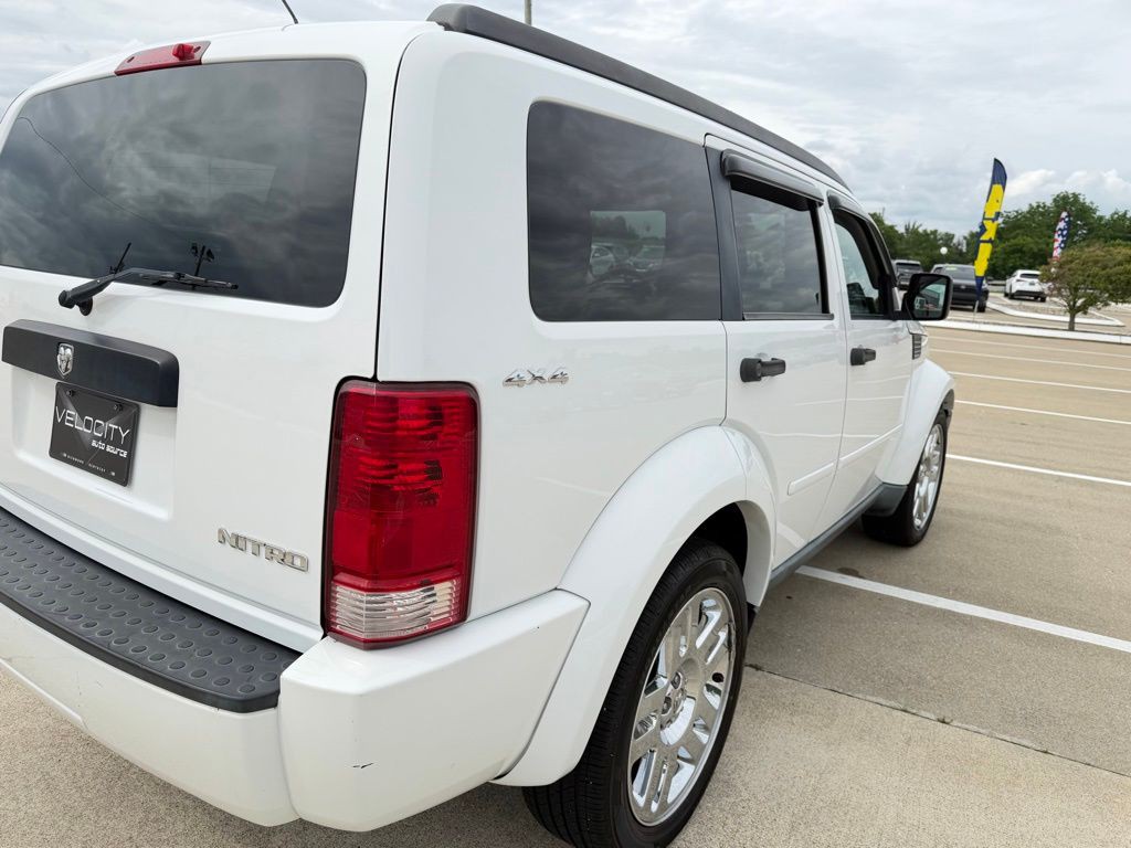 2011 Dodge Nitro Image 7