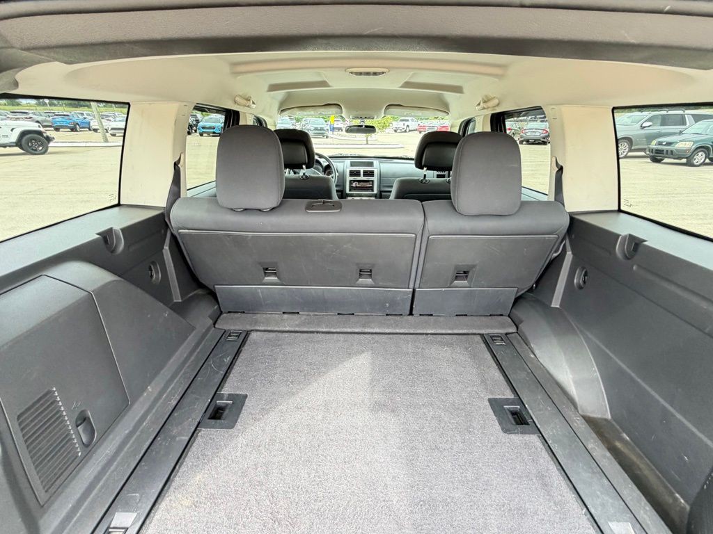 2011 Dodge Nitro Image 10