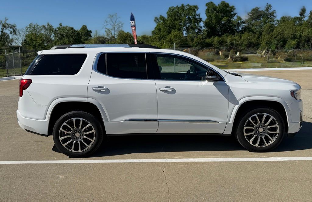 2023 GMC Acadia Image 5