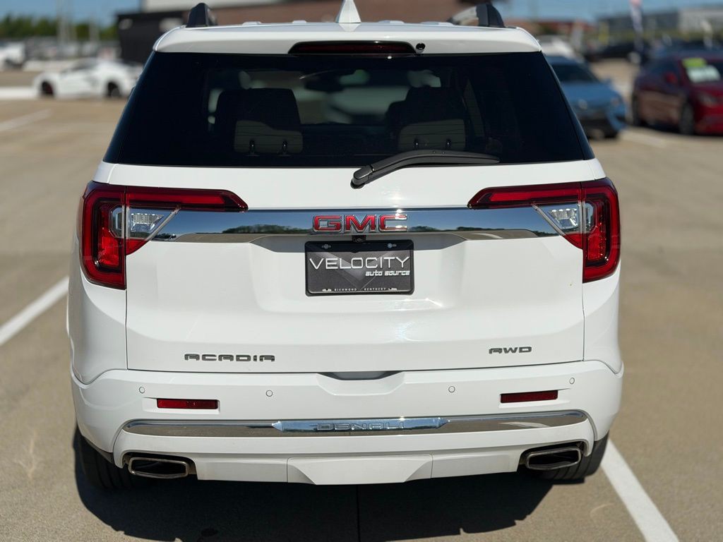 2023 GMC Acadia Image 7