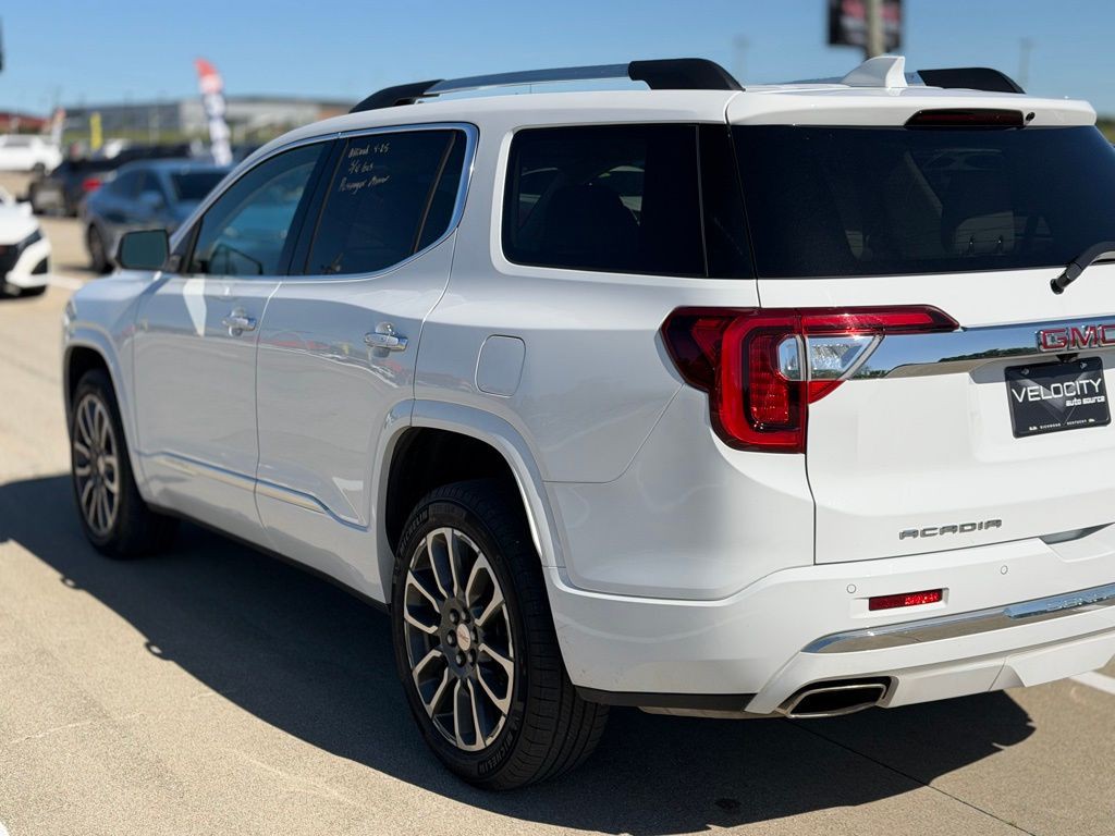 2023 GMC Acadia Image 9