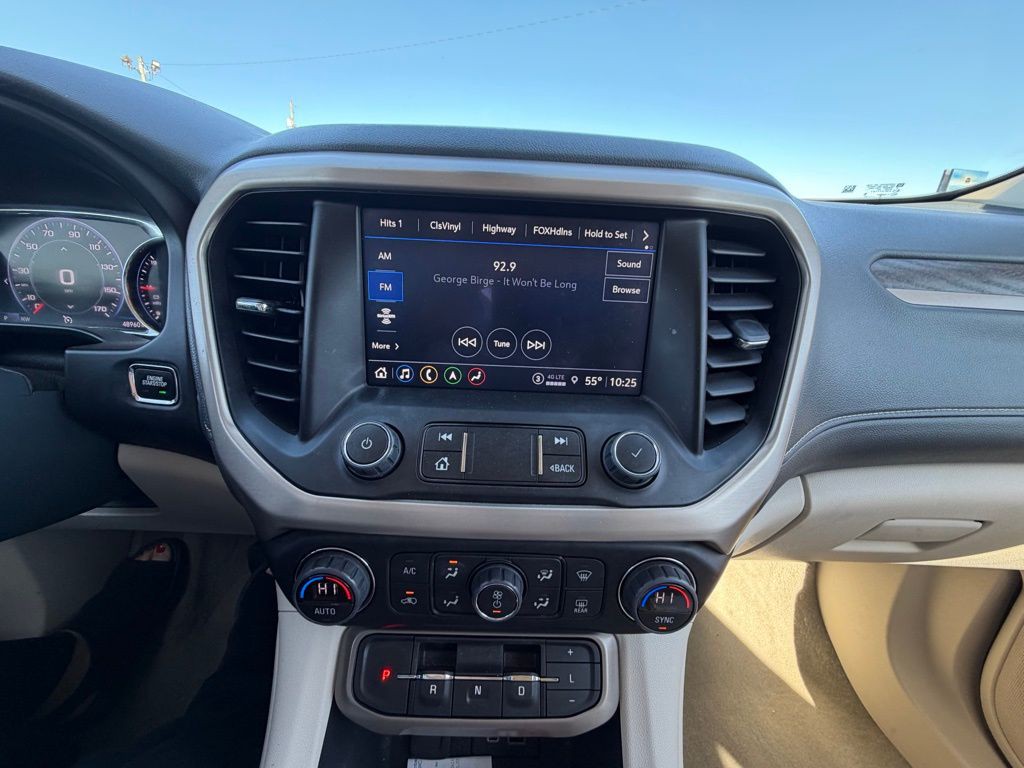 2023 GMC Acadia Image 16
