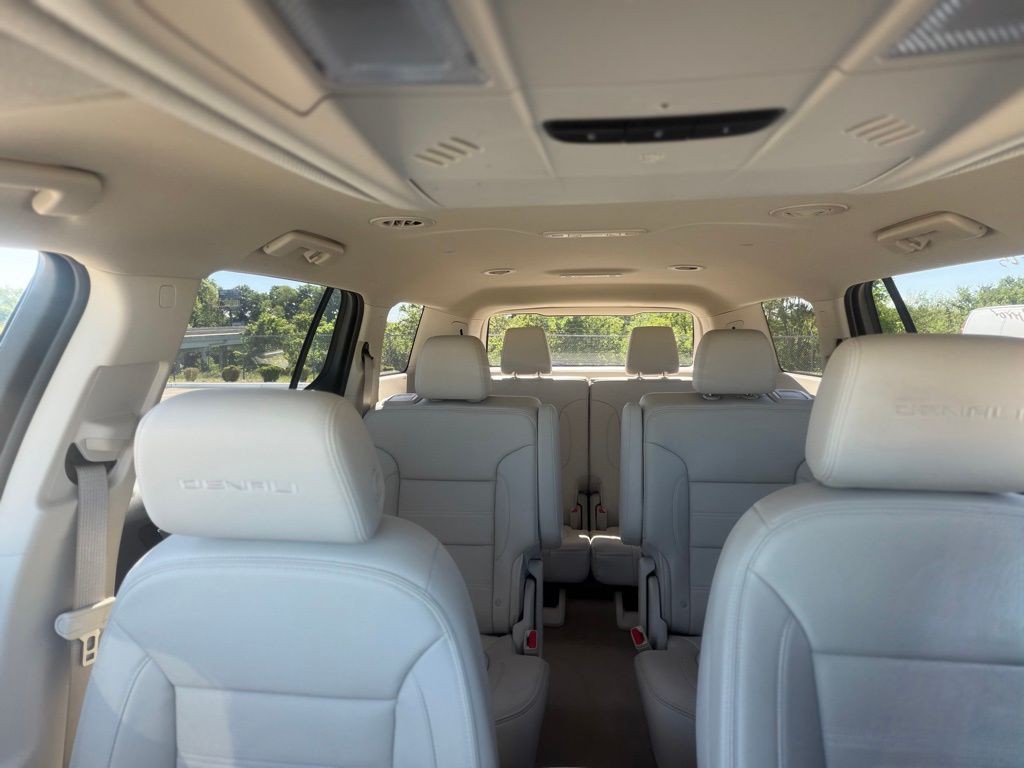 2023 GMC Acadia Image 17