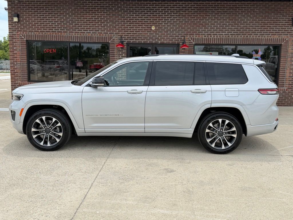2022 Jeep Grand Cherokee Image 8