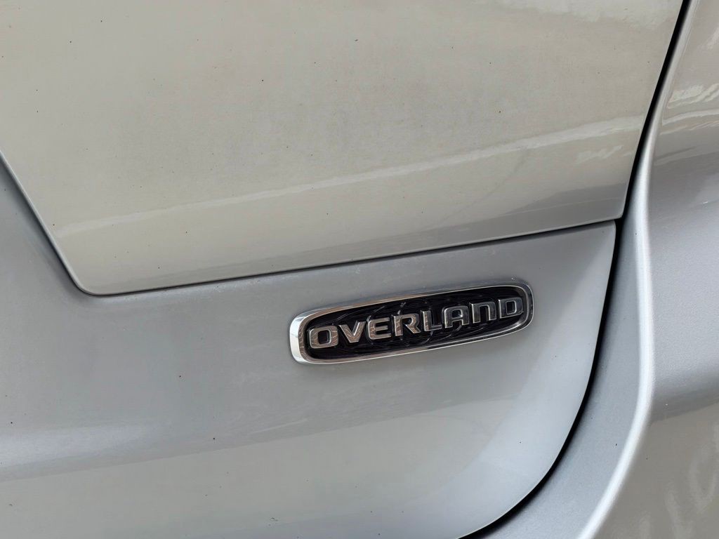 2022 Jeep Grand Cherokee Image 11