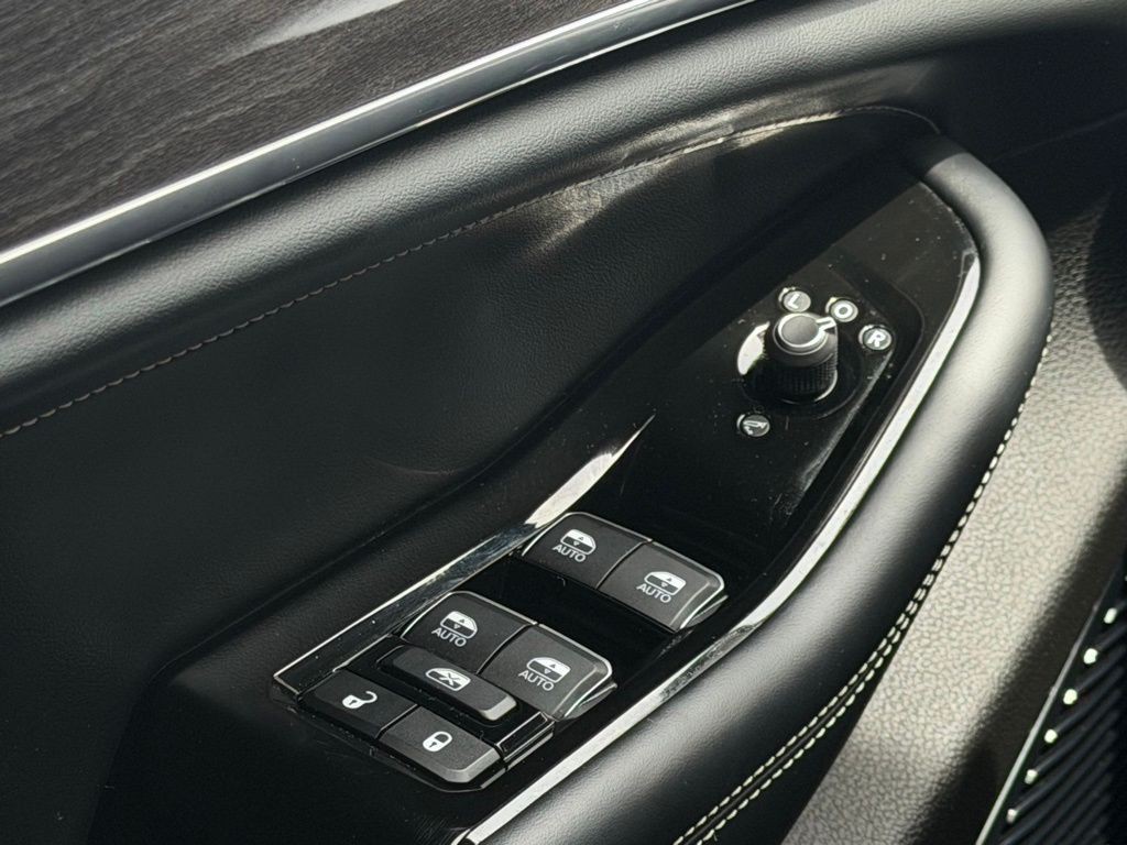 2022 Jeep Grand Cherokee Image 26