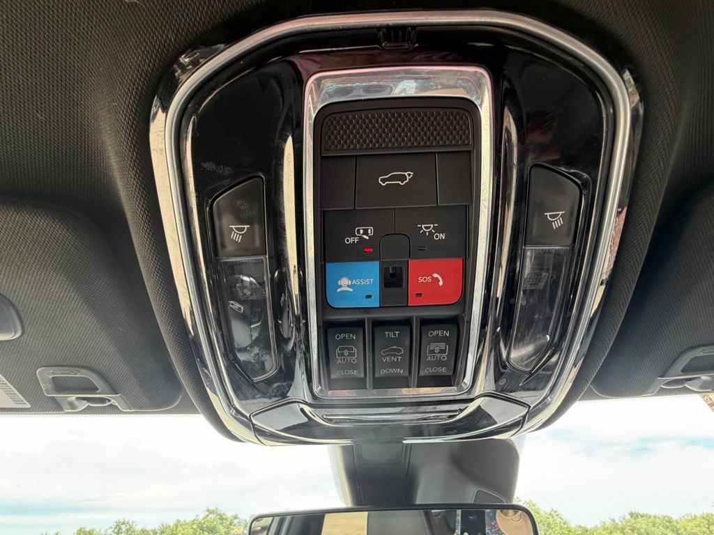 2022 Jeep Grand Cherokee Image 33