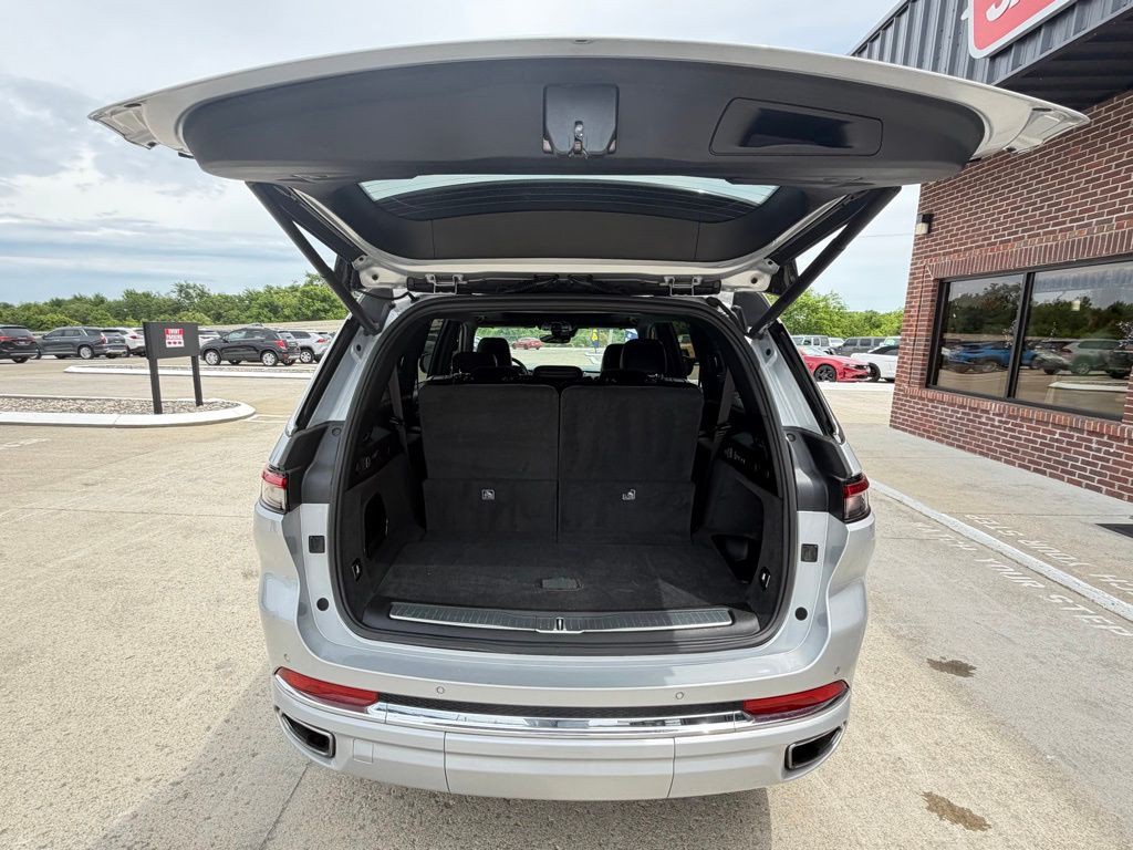 2022 Jeep Grand Cherokee Image 60